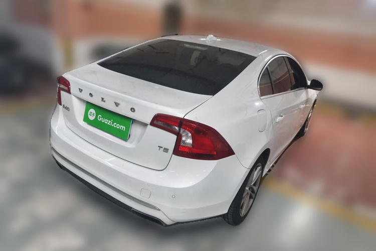 沃尔沃S60 2015款 S60L T5 智驭版车身外观6005