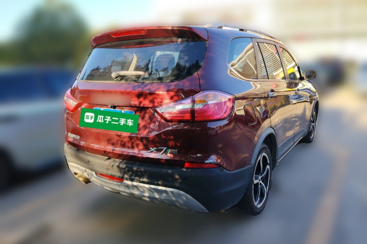 SWM斯威汽车 SWM斯威X7 2018款 1.5T 手动豪华型 7座车身外观7