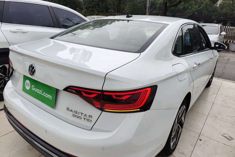 大众 速腾 2023款 200TSI DSG超越版车身外观7