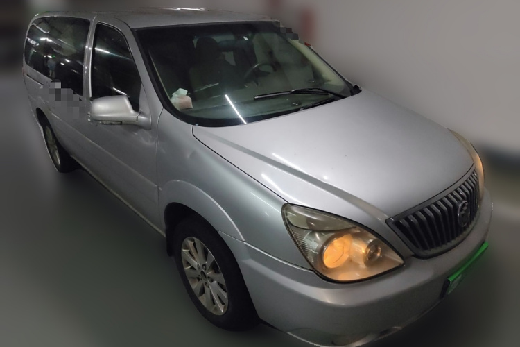 别克GL8 2011款 2.4L CT舒适版车身外观6002