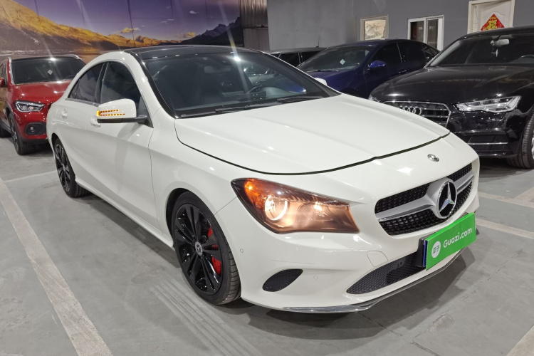 奔驰CLA 2017款 改款 CLA 200 动感型车身外观3