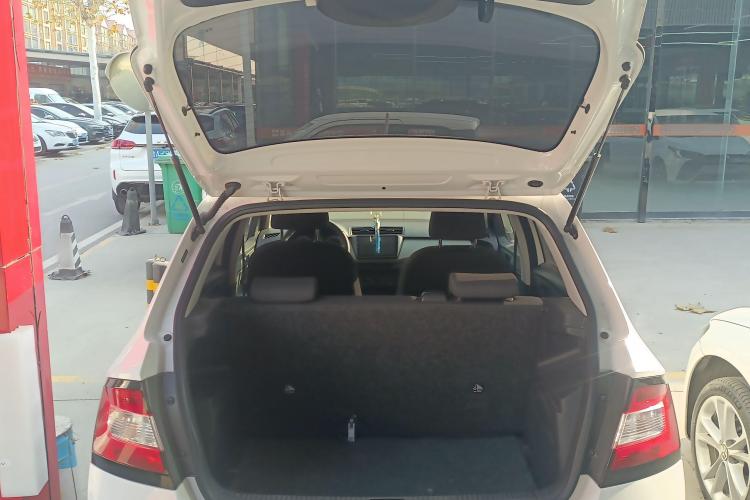 斯柯达 晶锐 2017款 1.4L 自动车享版中控内饰23