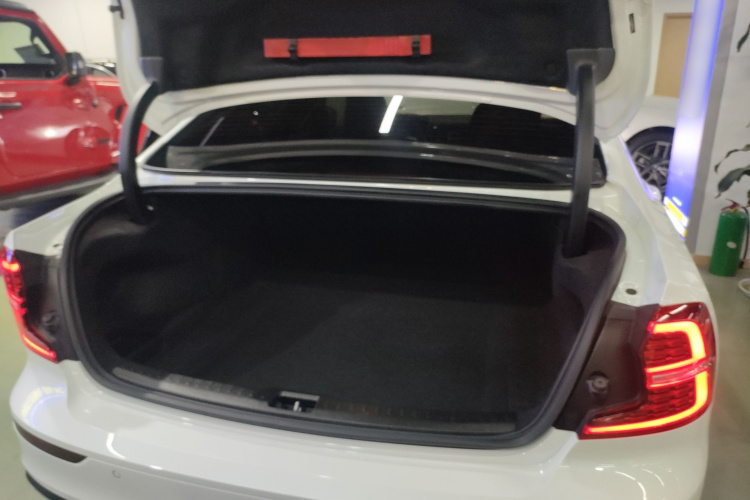 沃尔沃S60 2022款 B4 智逸豪华版局部细节23