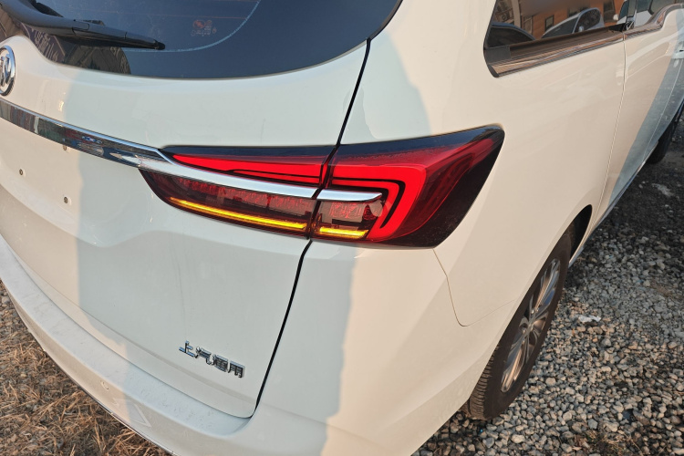 别克GL8 2023款 陆上公务舱 智享型车身外观6006