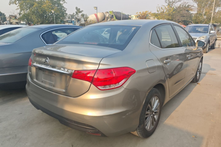 雪铁龙C4L 2014款 1.8L 智驱版 自动劲智型车身外观7