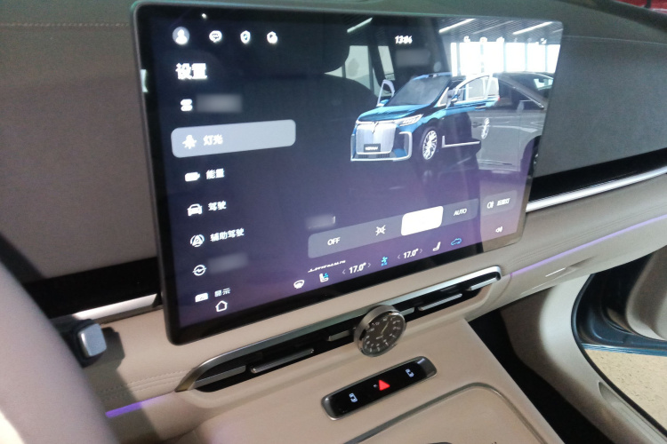 岚图汽车 岚图梦想家 2025款 PHEV 四驱旗舰乾崑版局部细节16