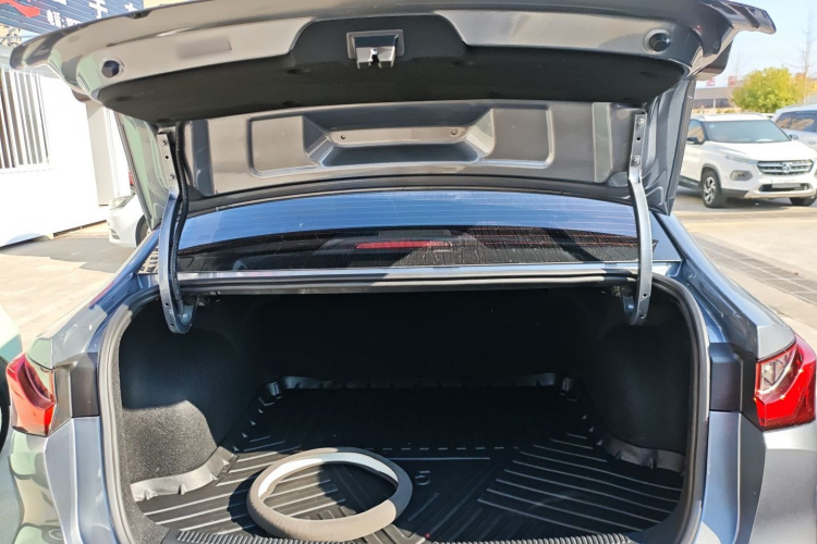 荣威i5 2023款 1.5L 手动舒享版局部细节23