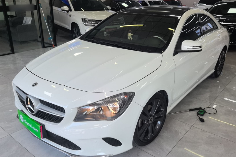 奔驰CLA 2019款 CLA 200 动感型车身外观1