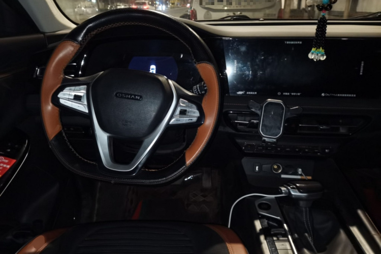 长安欧尚X7 PLUS 2022款 1.5T 蓝鲸版自动尊贵型中控内饰13