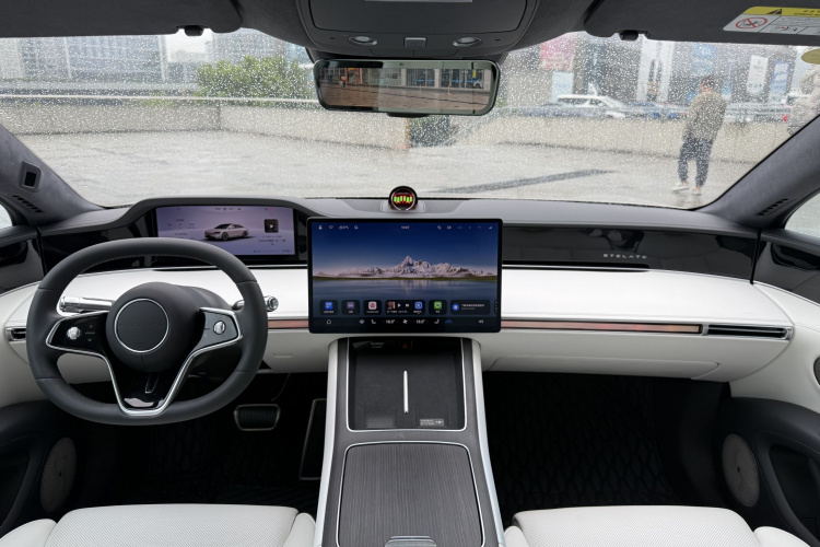 鸿蒙智行 享界S9 2024款 纯电 Ultra 四驱旗舰版中控内饰7010