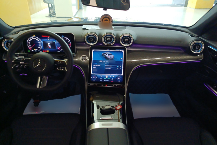 奔驰C级 2023款 改款 C 260 L 运动版中控内饰7002