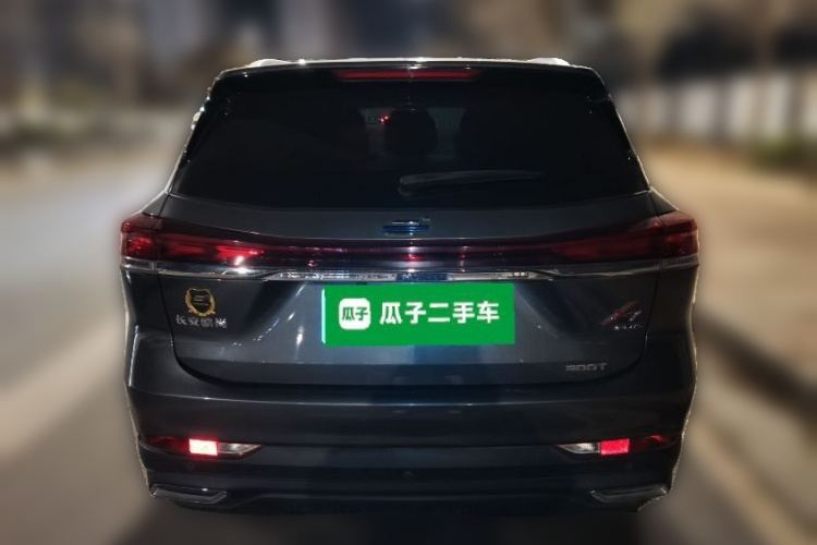 长安欧尚X7 PLUS 2022款 1.5T 蓝鲸版自动尊贵型车身外观6