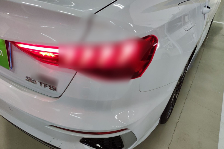 奥迪A3 2023款 改款 A3L Limousine 35 TFSI 时尚运动型车身外观6006