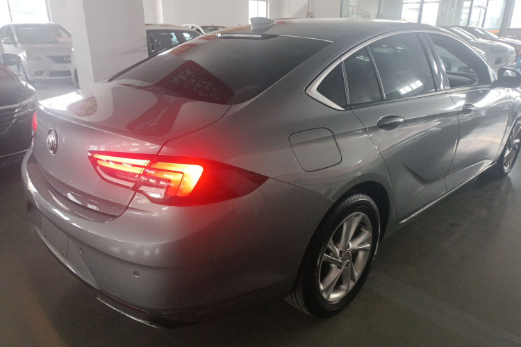 别克 君威 2023款 552T 智享型车身外观6005