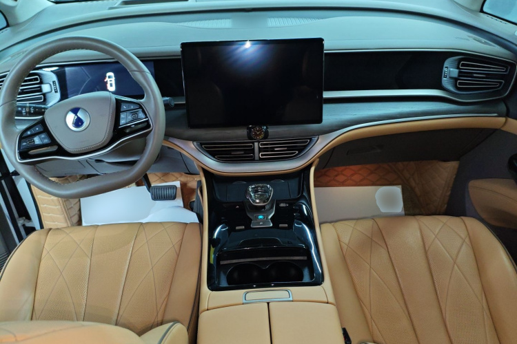 腾势D9 2022款 DM-i 970 四驱旗舰型中控内饰12