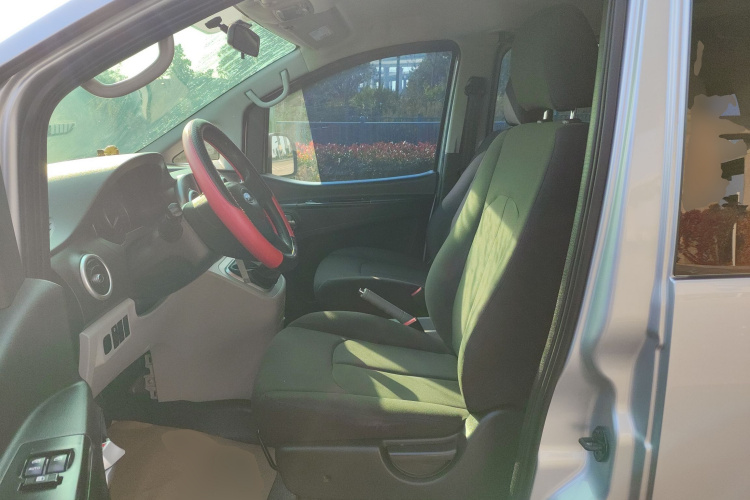 江淮瑞风 瑞风M3 2019款 创客版 1.8L 豪华型中控内饰19