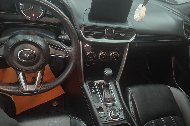 马自达CX-4 2018款 2.0L 自动两驱蓝天活力版 国V中控内饰7003