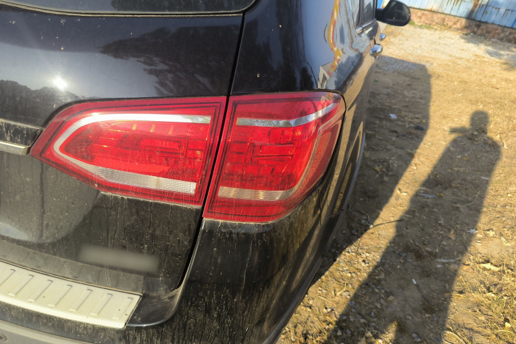 哈弗H6 2017款 红标 运动版 1.5T 自动两驱豪华型车身外观9