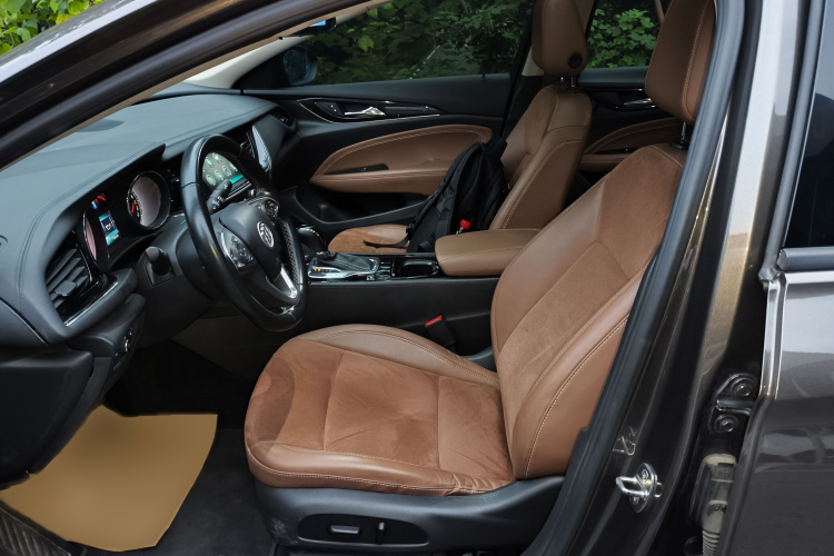 别克 君威 2019款 20T 精英型 国V局部细节19