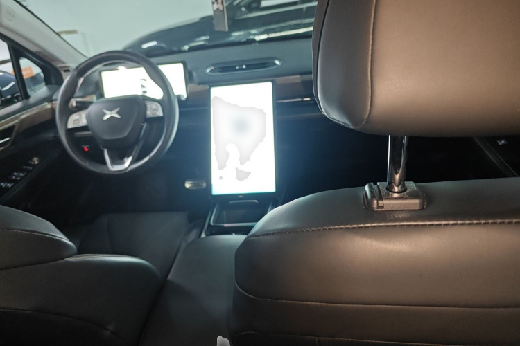小鹏P5 2021款 550E中控内饰7002