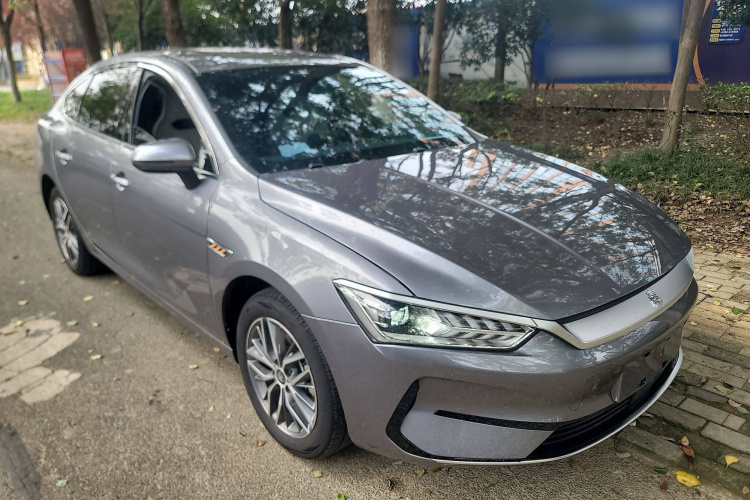 比亚迪 秦PLUS 2024款 荣耀版 EV 420KM领先型车身外观6002