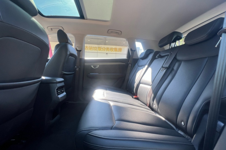 五菱汽车 五菱星辰 2021款 1.5T CVT星曜版车身外观6006