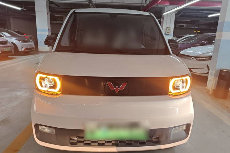 五菱汽车 宏光MINIEV 2021款 马卡龙臻享款 磷酸铁锂车身外观2