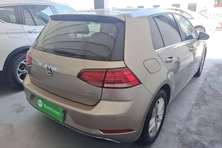 大众 高尔夫 2018款 230TSI 自动舒适型车身外观6005