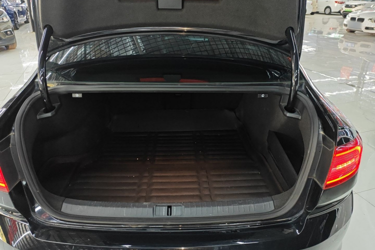 大众 迈腾 2017款 280TSI DSG 领先型机舱底盘23