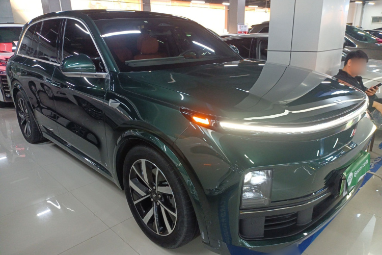 理想汽车 理想L8 2023款 Pro车身外观3