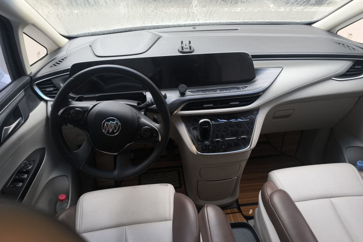 别克GL8 2023款 ES陆尊 舒适型中控内饰12