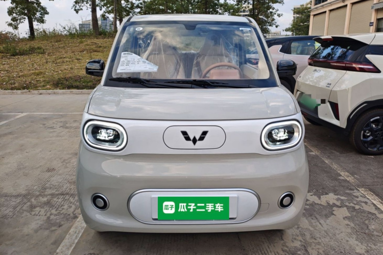 五菱汽车 宏光MINIEV 2024款 第三代 215km 青春版车身外观2