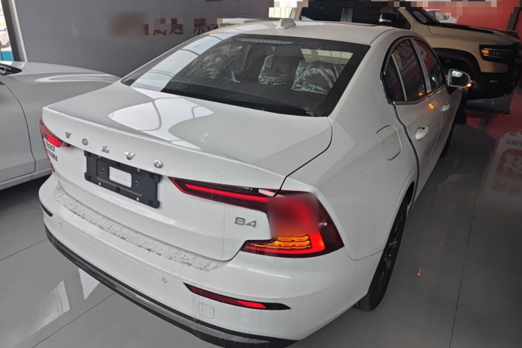 沃尔沃S60 2026款 B4 智逸豪华版车身外观7