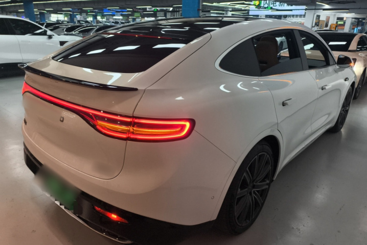 鸿蒙智行 智界R7 2024款 纯电 667km Pro车身外观6005