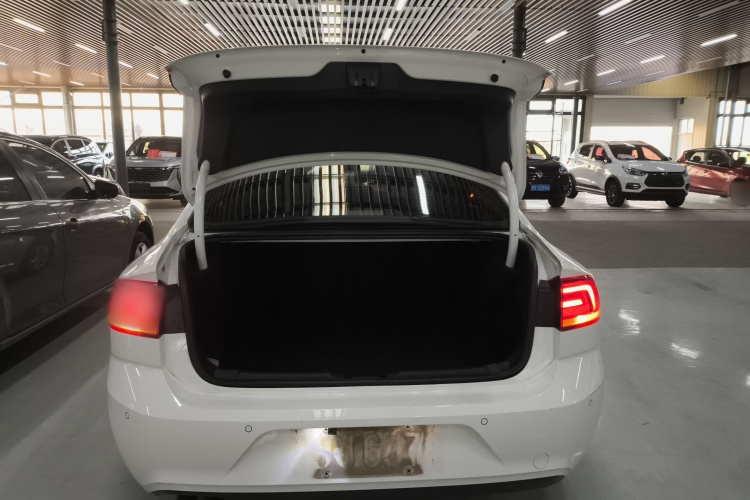 大众 凌渡 2018款 230TSI DSG风尚版局部细节23