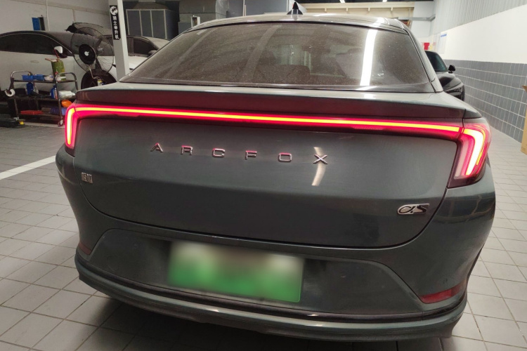 ARCFOX极狐 极狐 阿尔法S(ARCFOX αS) 2023款 735E+ 森林版 160kW车身外观6001