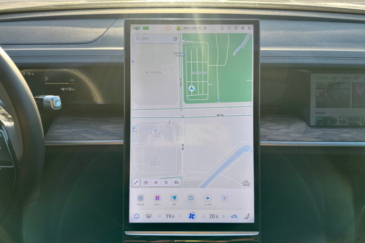 哪吒汽车 哪吒S 2023款 纯电 520km 后驱版中控内饰7003