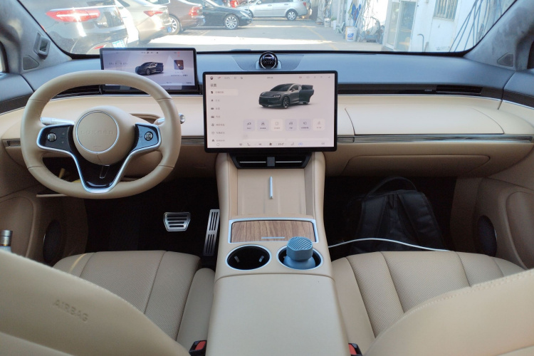 鸿蒙智行 智界R7 2024款 纯电 736km UItra中控内饰7002