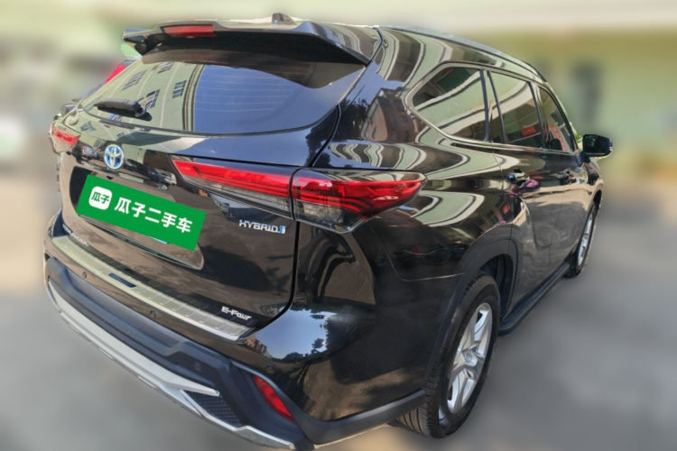 丰田 汉兰达 2022款 双擎 2.5L 四驱精英版 7座车身外观7