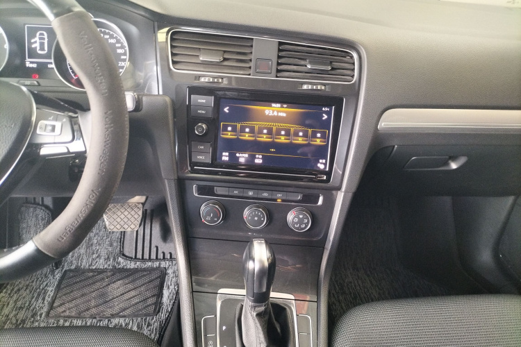 大众 高尔夫 2019款 280TSI DSG舒适型 国VI局部细节16