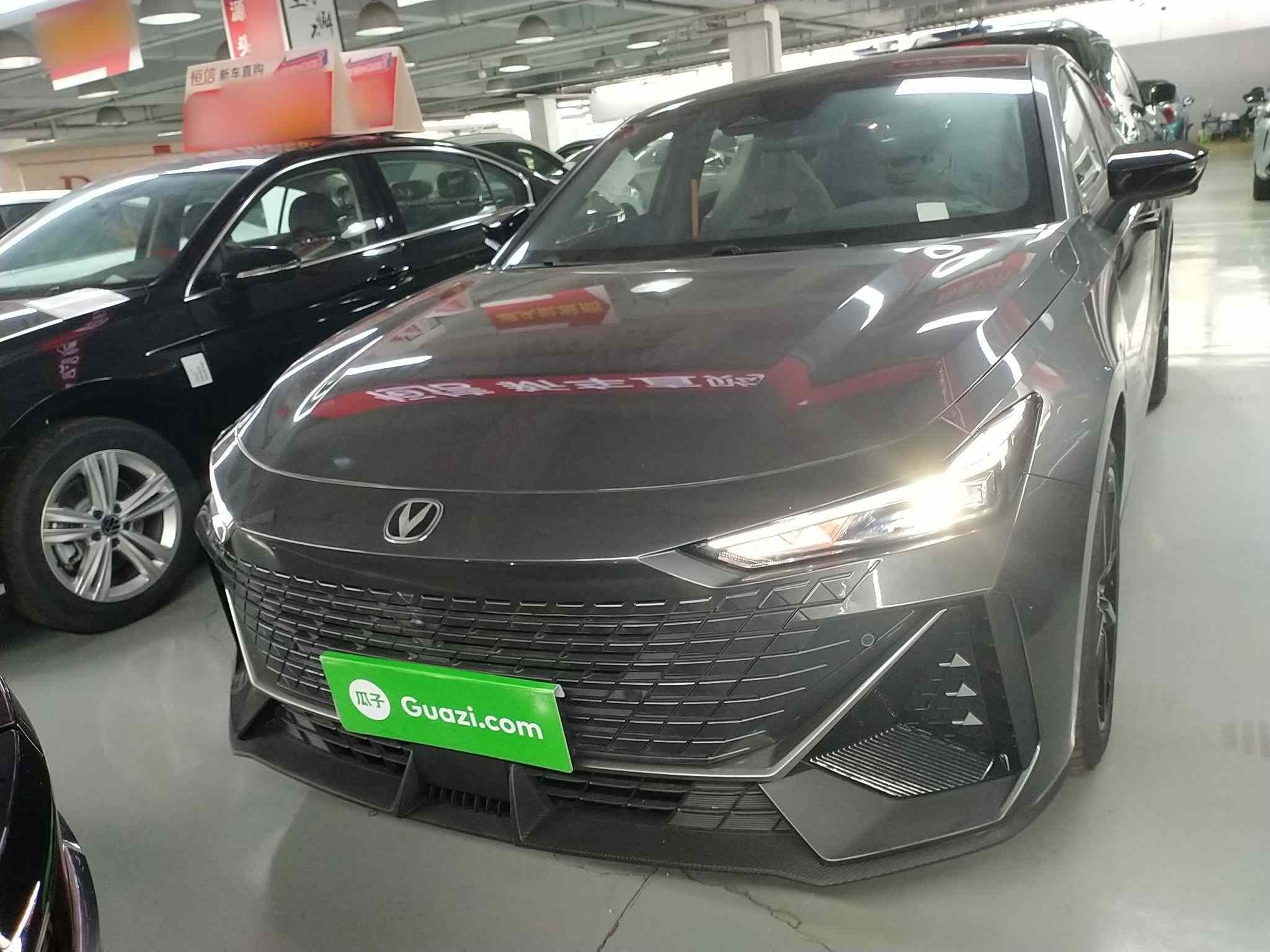长安UNI-V 2024款 1.5T 高能版(1)