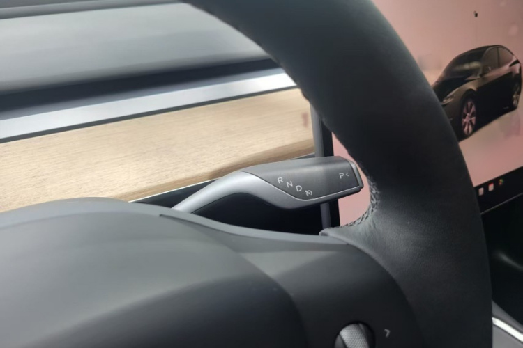 特斯拉 Model Y 2022款 后轮驱动版局部细节18