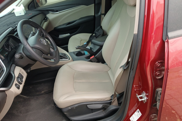 别克 英朗 2017款 15N 自动精英型中控内饰19