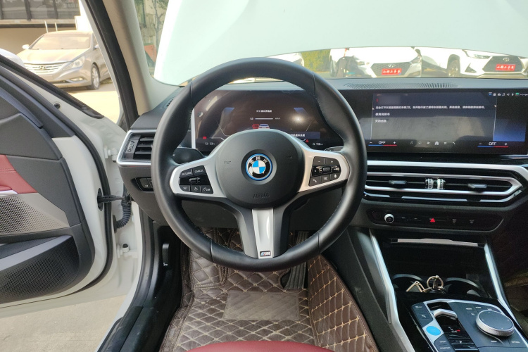 宝马i3 2022款 eDrive 35 L中控内饰13