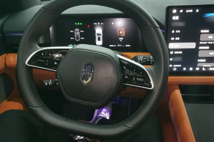 鸿蒙智行 问界M7 2024款 1.5T 智驾四驱Pro版 5座中控内饰13