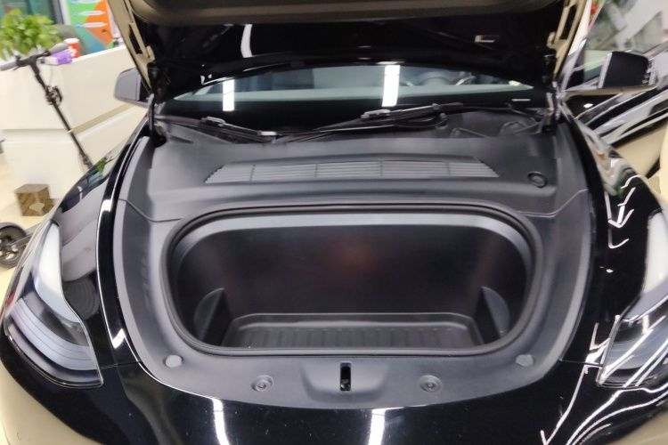 特斯拉 Model Y 2023款 后轮驱动版局部细节24