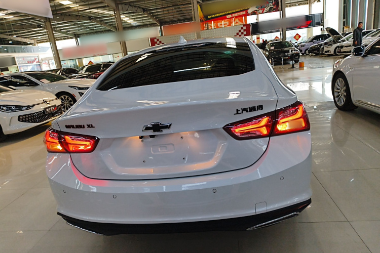 雪佛兰 迈锐宝XL 2023款 Redline 2.0T 锐动版车身外观6