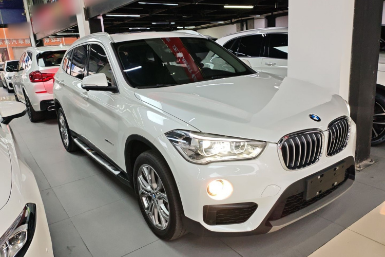 宝马X1 2018款 sDrive20Li 领先型车身外观3