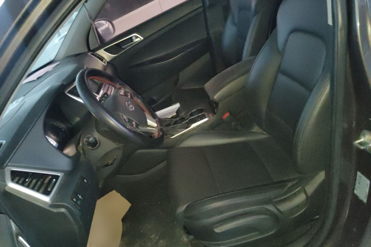 现代 途胜 2015款 1.6T 双离合两驱智能型中控内饰19