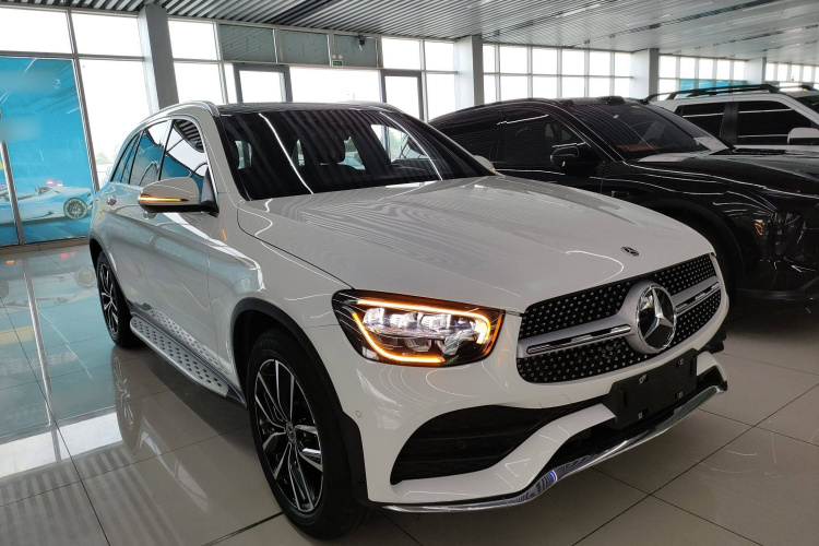 奔驰GLC 2021款 GLC 300 L 4MATIC 动感型车身外观3